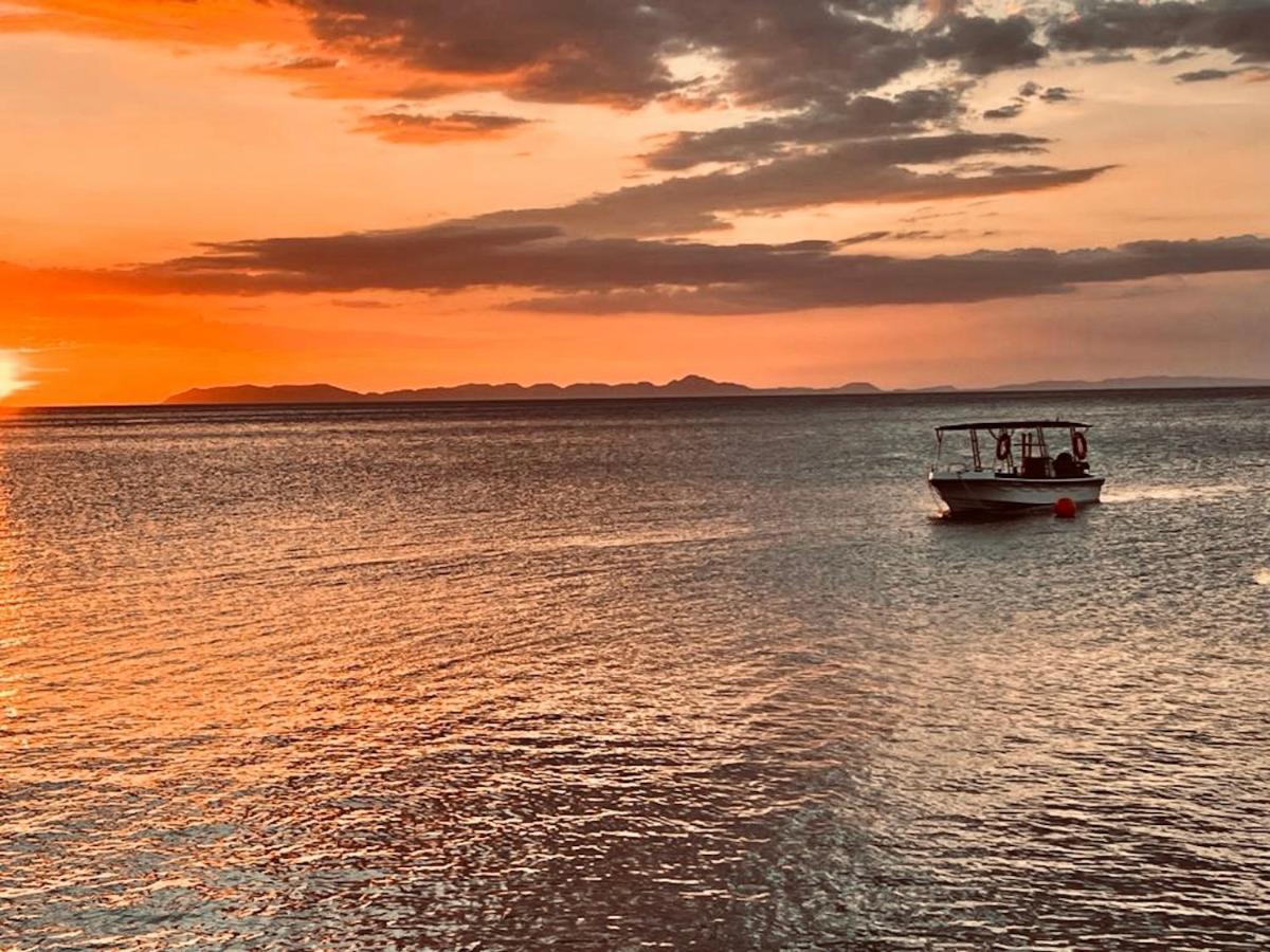 Amor Laut Mabini  Exteriér fotografie